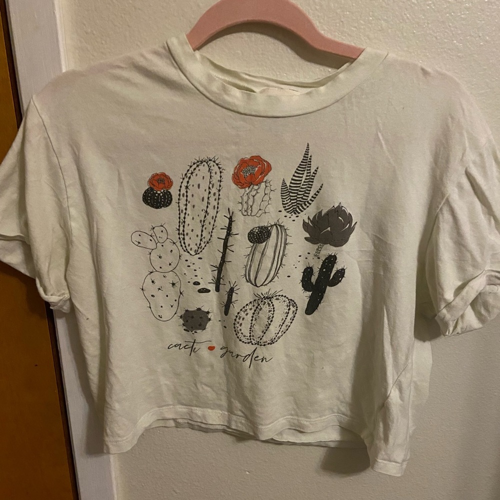 Succulent and Cacti Cropped Tee - Picture 1 of 2